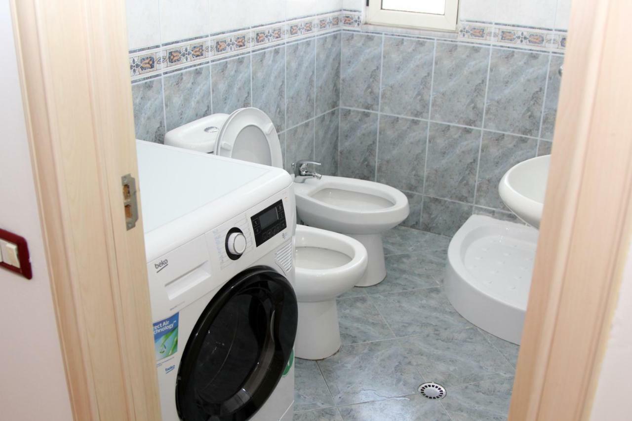 Fiqe Rental Tirana Esterno foto