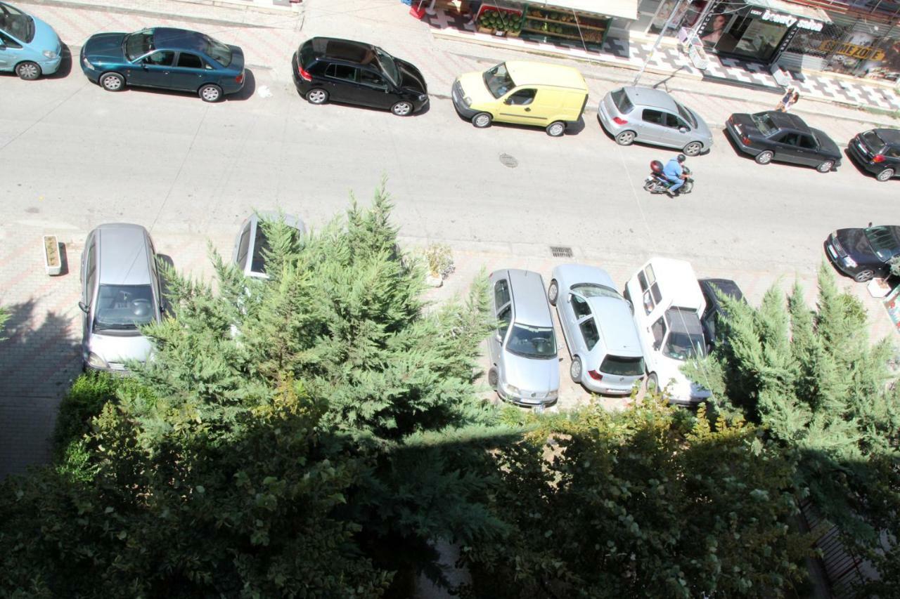 Fiqe Rental Tirana Esterno foto