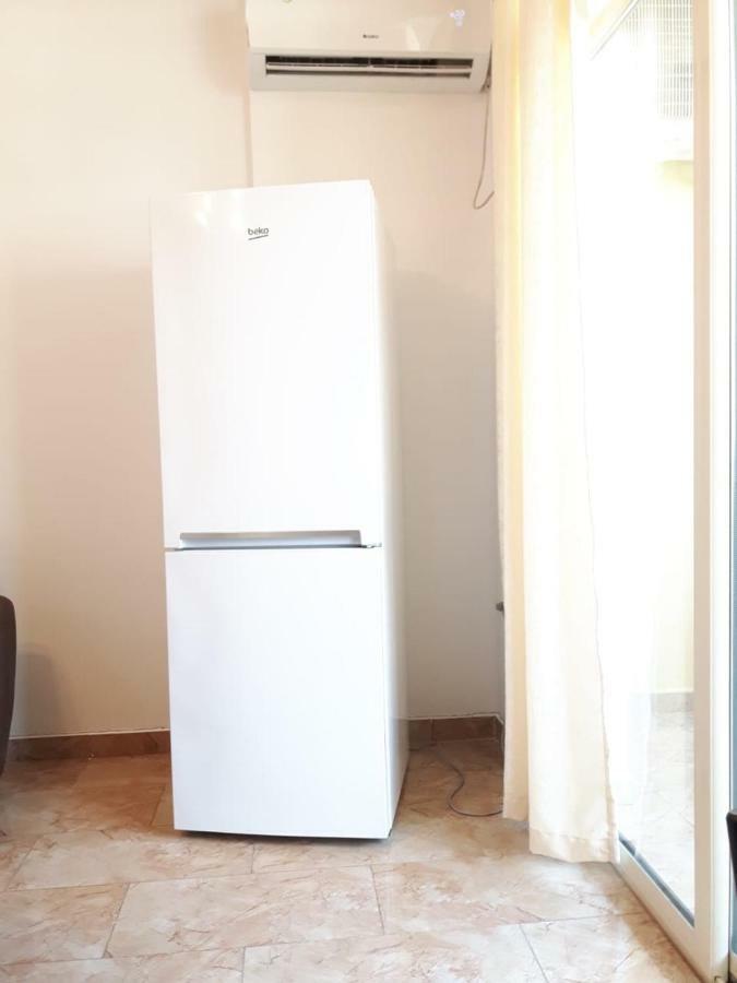 Fiqe Rental Tirana Esterno foto
